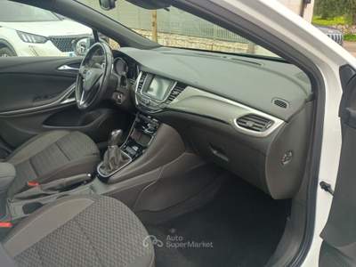 Opel Astra Sports Tourer 1.5 CDTI 105cv GS Line Bianco usata Monopoli