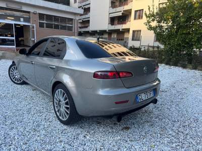 Alfa Romeo 159 JTDm 16V Argento usata Prato
