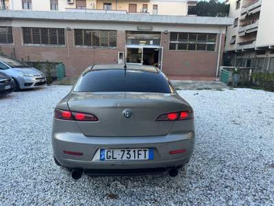 Alfa Romeo 159 JTDm 16V Argento usata Prato