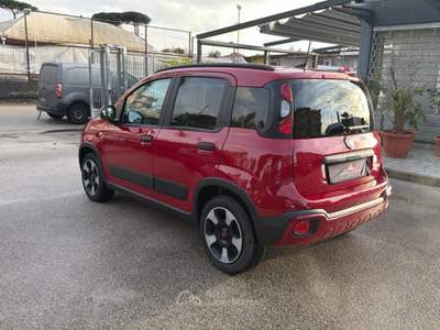 Fiat Panda 1.0 FireFly 70cv S&S Hybrid Cross Rosso usata Cercola