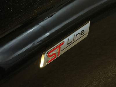 Ford Focus Hybrid 125 CV 5p. ST-Line X Nero usata Bari