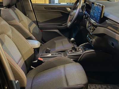 Ford Focus Hybrid 125 CV 5p. ST-Line X Nero usata Bari