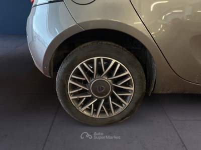 Lancia Ypsilon III 2021 1.0 firefly hybrid Gold s&s 70cv 5p.ti Grigio usata Torino