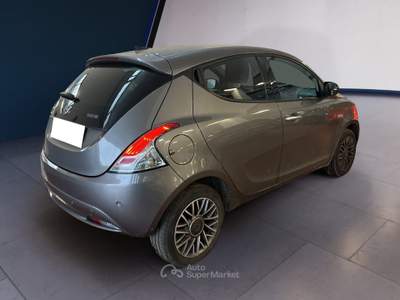 Lancia Ypsilon III 2021 1.0 firefly hybrid Gold s&s 70cv 5p.ti Grigio usata Torino