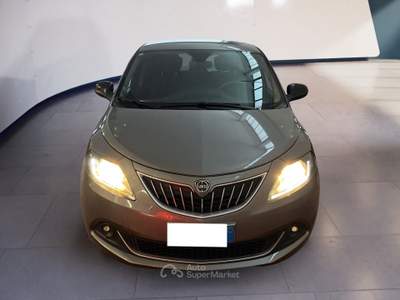 Lancia Ypsilon III 2021 1.0 firefly hybrid Gold s&s 70cv 5p.ti Grigio usata Torino