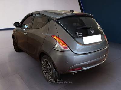 Lancia Ypsilon III 2021 1.0 firefly hybrid Gold s&s 70cv 5p.ti Grigio usata Torino