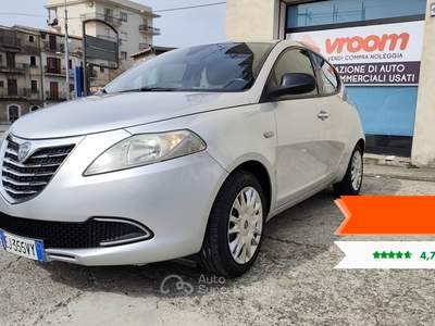 Lancia Ypsilon Ypsilon 1.3 MJT 16V 95 CV 5 porte S&S Silver Grigio usata Paola