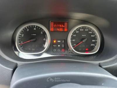 Dacia Duster 1.5 dci Laureate 4x2 110cv Bianco usata Altidona