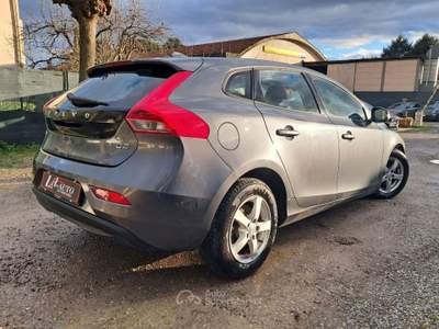 Volvo V40 D2 Summum Grigio usata Agliana