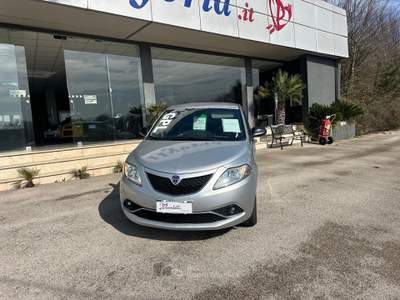 Lancia Ypsilon 1.2 GPL 69 CV 5 porte Platinum NEOPATENTATI Argento usata Pignataro Interamna