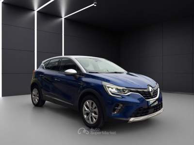 Renault Captur Plug-in Hybrid E-Tech 160 CV Intens Rosso usata Napoli