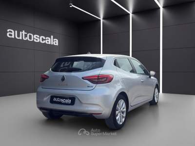 Renault Clio Full Hybrid E-Tech 140 CV 5 porte Intens Argento usata Napoli