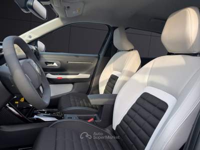 Citroen C3 Aircross Hybrid 145 CV e-DCS6 Max Bianco usata Napoli