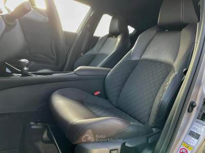 Toyota C-HR E-CVT Lounge Grigio usata Calvi Risorta