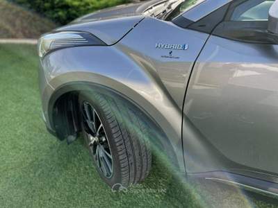 Toyota C-HR E-CVT Lounge Grigio usata Calvi Risorta