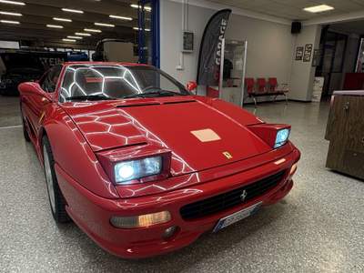 Ferrari F355 355 Berlinetta 3.5 F1 Rosso usata Vestone