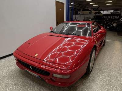 Ferrari F355 355 Berlinetta 3.5 F1 Rosso usata Vestone