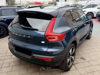 Volvo XC40 Recharge Plug-in Hybrid R-design Blu/Azzurro usata Roma