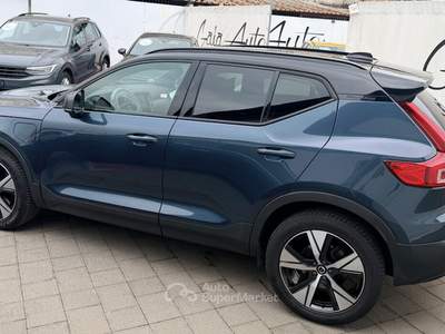 Volvo XC40 Recharge Plug-in Hybrid R-design Blu/Azzurro usata Roma
