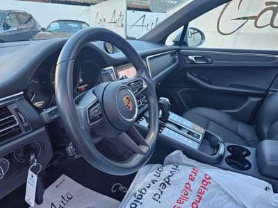Porsche Macan 2.0 PDK PASM TETTO PANORAMA TAGLIANDI UFFICIALI Argento usata Roma