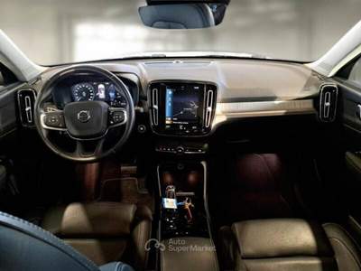 Volvo XC40 Recharge Plug-in Hybrid Inscription Expression Bianco usata Roma