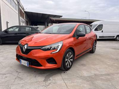 Renault Clio 1.0 sce Equilibre NO VINCOLI Arancione usata Anzio