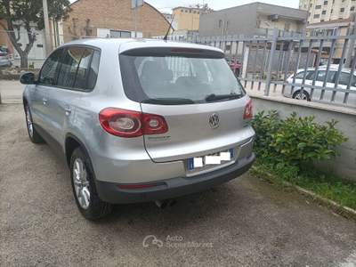 Volkswagen Tiguan Vettura in eccellenti condizioni Argento usata FOGGIA