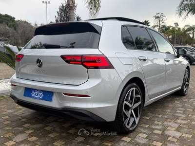 Volkswagen Golf 8 2.0TDI 150CV DSG TETTO NAVI LED AMBIENT FULL LIGHT Grigio usata Mesagne