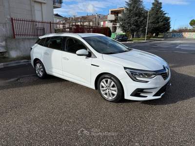 Renault Mégane RENAULT MÉGANE SPORTER STATION WAGON 1.5 DCI 85KW BLUE BUSINESS Bianco usata Altamura