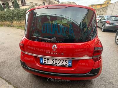 Renault Modus 1.6 113cv GPL AUTOMATICA - 2012 Rosso usata Giugliano in Campania