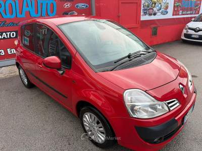 Renault Modus 1.6 113cv GPL AUTOMATICA - 2012 Rosso usata Giugliano in Campania