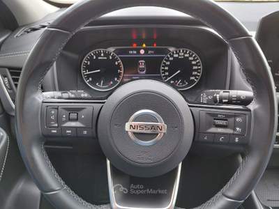 Nissan Qashqai 1.3 mhev N-Connecta 2wd 140cv Anche per neopatentati Nero usata Fagnano Olona