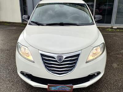 Lancia Ypsilon UNICO PRORIETARIO METANO, NON FUMATORE Bianco usata Perugia