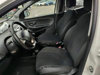 Lancia Ypsilon UNICO PRORIETARIO METANO, NON FUMATORE Bianco usata Perugia