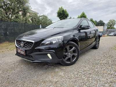 Volvo V40 - V40 Cross Country 1.6 d2 Momentum Nero usata Prato