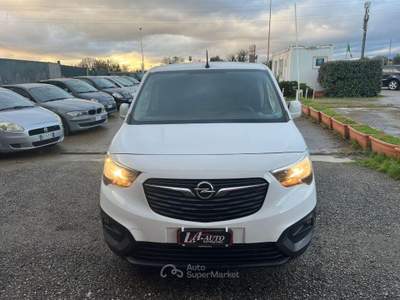 Opel Combo cargo 1.5d 100cv L1H1 Edition S&S mt5 E6.2 cargo 1.5d 100cv L1H1 Edition S&S mt5 E6.2 Bianco usata Prato