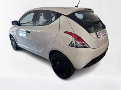 Lancia Ypsilon 1.0 FireFly 5 porte S&S Hybrid Ecochic Silver Bianco usata Cagliari