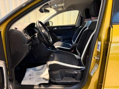 Volkswagen T-Roc 1.5 TSI Advanced Full LED 18" Camera AppConnect Oro usata Chiusa