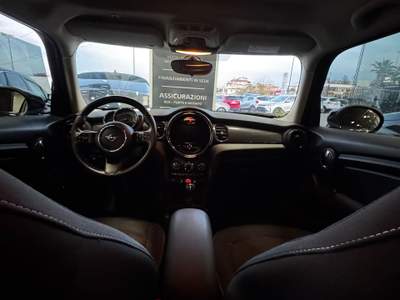 MINI Cooper MINI One 1.5 102CV 5 Porte – 2022 – OK Neopatentati – Occasione Nero usata Napoli