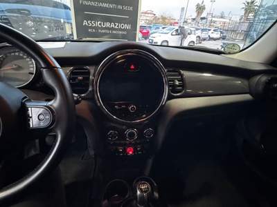 MINI Cooper MINI One 1.5 102CV 5 Porte – 2022 – OK Neopatentati – Occasione Nero usata Napoli