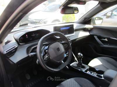 Peugeot 2008 PureTech 100 S&S Allure CarPlay/Led/Navi Nero usata Mogliano Veneto