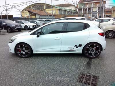 Renault Clio 1.6 T 220CV EDC Start&Stop 5 porte R.S. Trophy Bianco usata Fossano