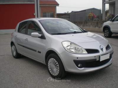 Renault Clio 1.2 16V 5 porte Le Iene - PRONTA CONSEGNA Grigio usata Fossano