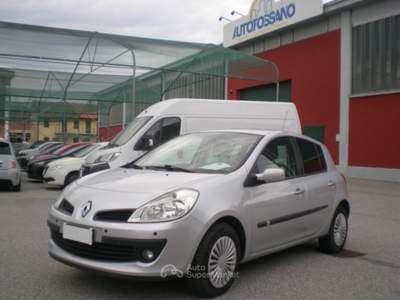 Renault Clio 1.2 16V 5 porte Le Iene - PRONTA CONSEGNA Grigio usata Fossano
