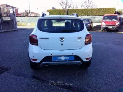 Dacia Sandero Stepway 1.5 dCi 8V 90CV Start&Stop Bianco usata Fossano