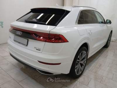Audi Q8 50 TDI 286CV quattro tiptronic Sport Bianco usata Fossano