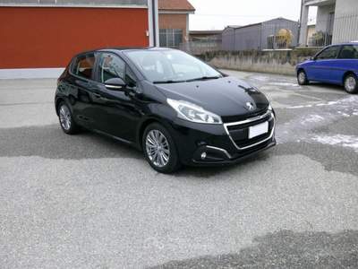 Peugeot 208 1° serie BlueHDi 75 5 porte Allure SOLO 92.000 KM Nero usata Fossano