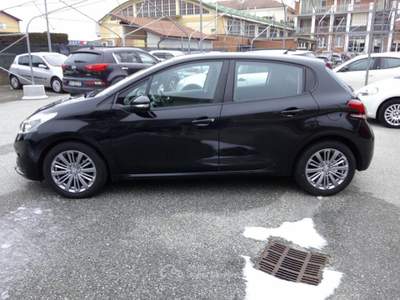 Peugeot 208 1° serie BlueHDi 75 5 porte Allure SOLO 92.000 KM Nero usata Fossano