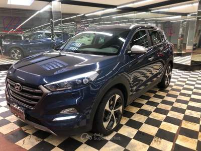 Hyundai Tucson 1.7 CRDi DCT Sound Edition Blu/Azzurro usata Firenze