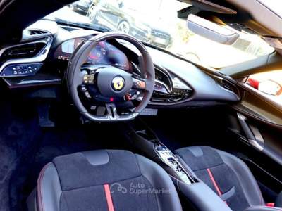 Ferrari SF90 Spider CON PIU' DI € 100.000 DI OPTIONALS Rosso usata Savona